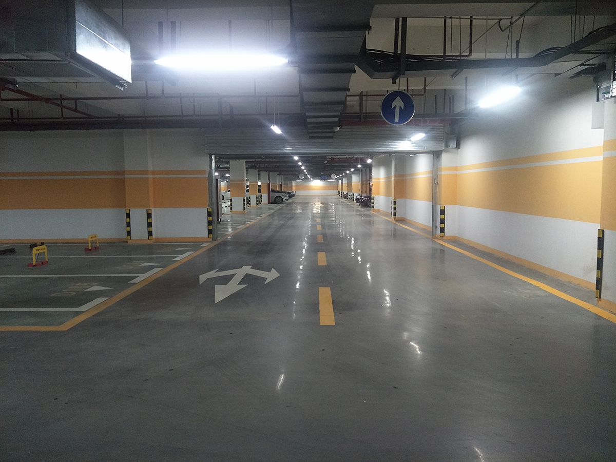 南陽摩根大廈地下庫金剛砂加透明固化(圖1)